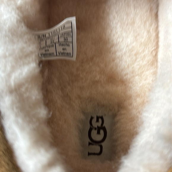 Men’s UGGs size 12 - Picture 5 of 12